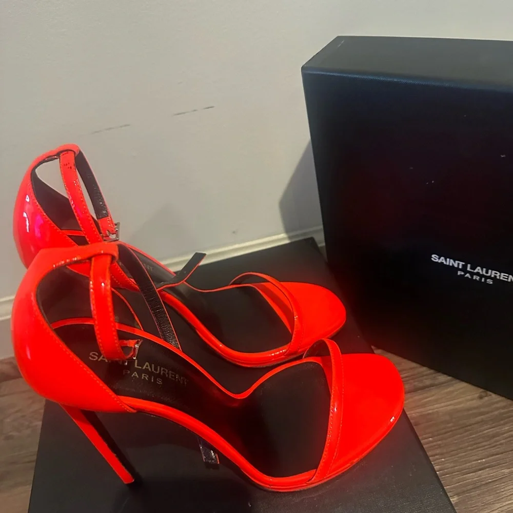 Saint Laurent Vibrant Red Heels - Picture 3 of 6